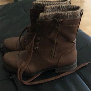 Women’s Brown Boots size 9! Worn once!